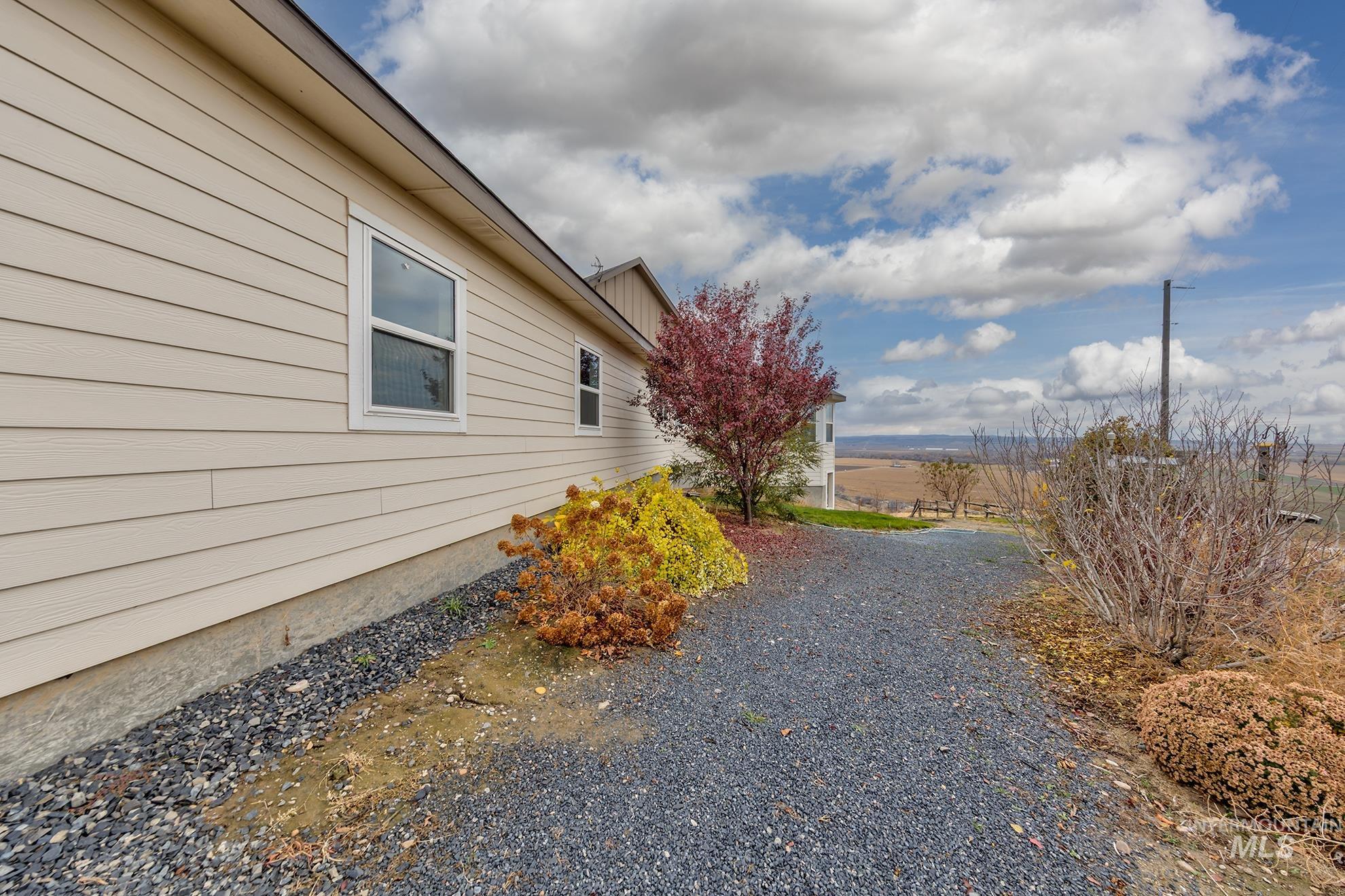 5631 Sunset Road Fruitland, ID 83619 - Photo 39 of 50 View of property exterior
