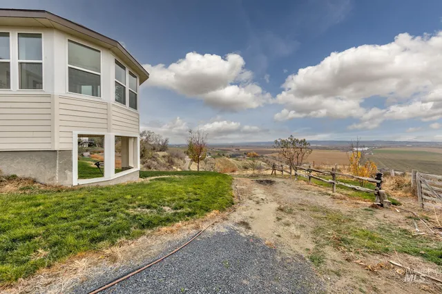 $1,199,000 | 5631 Sunset Road, Fruitland, ID 83619
