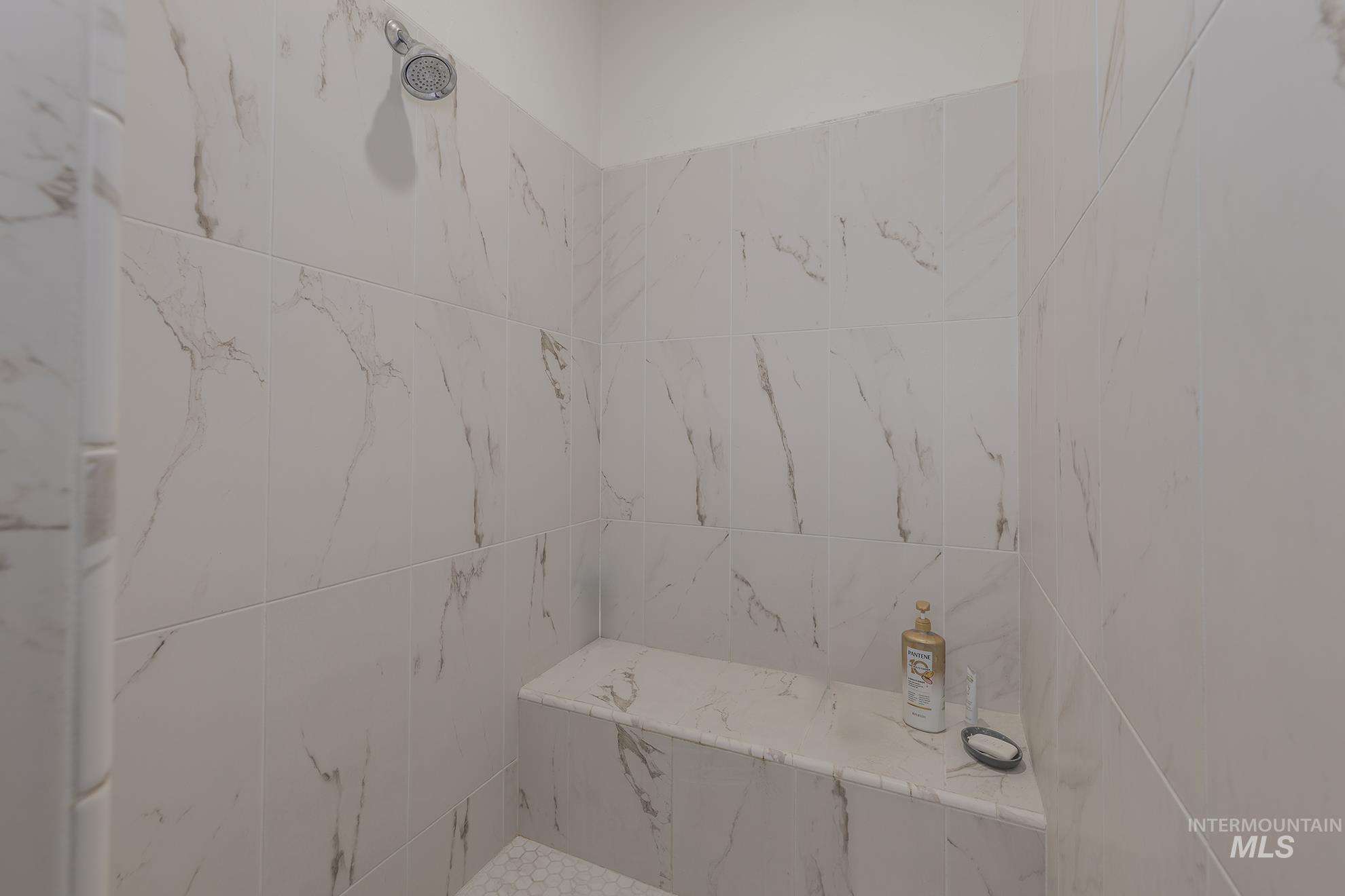 5631 Sunset Road Fruitland, ID 83619 - Photo 49 of 50 Full bath featuring a marble finish shower
