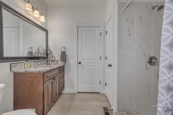 $1,179,900 | 5631 Sunset Road, Fruitland, ID 83619