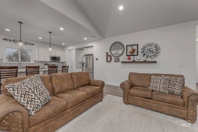 $1,199,000 | 5631 Sunset Road, Fruitland, ID 83619