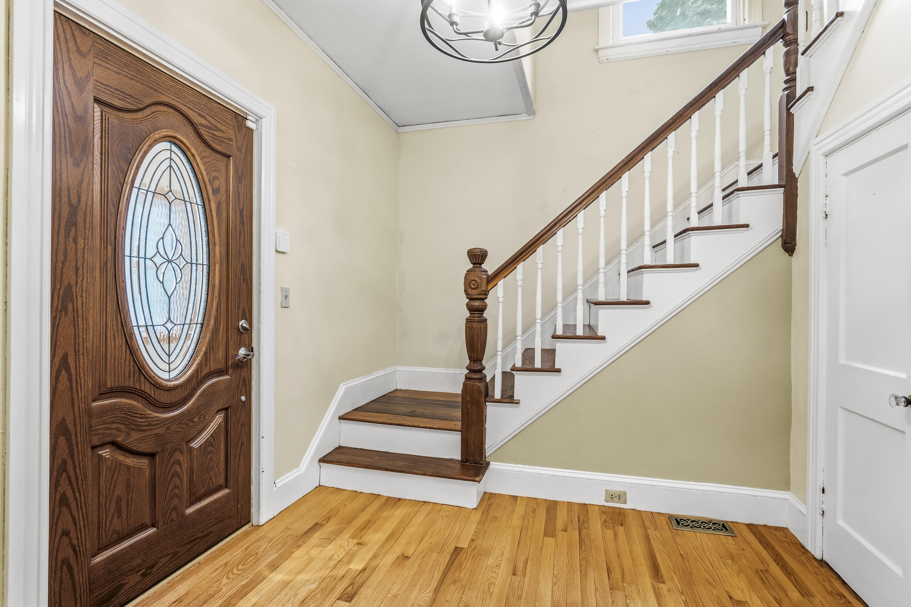 39 Union Street Biddeford, ME 04005 - Photo 3 of 47
