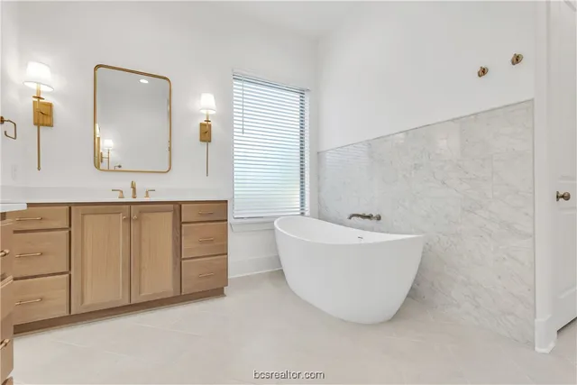 $814,900 | 7044 Skipping Rock Path, Bryan, TX 77808