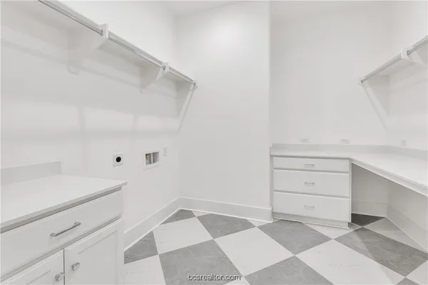 $814,900 | 7044 Skipping Rock Path, Bryan, TX 77808