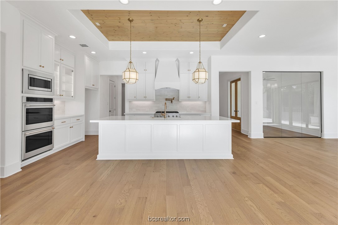 7044 Skipping Rock Path Bryan, TX 77808 - Photo 9 of 30 Photos depict previous Scarlett home. Selections and finishes may vary; please contact an RNL sales team for the latest information on this home.