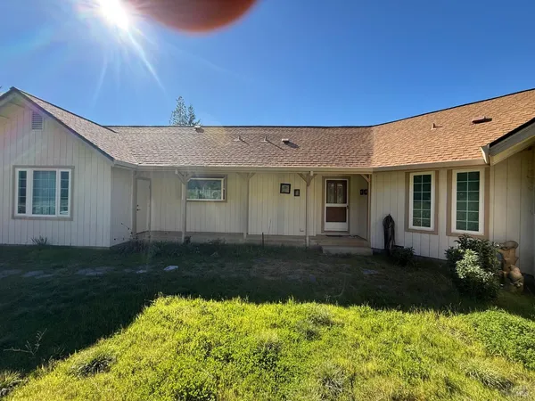 $349,000 | 46960 Fox Rock Road, Laytonville, CA 95454