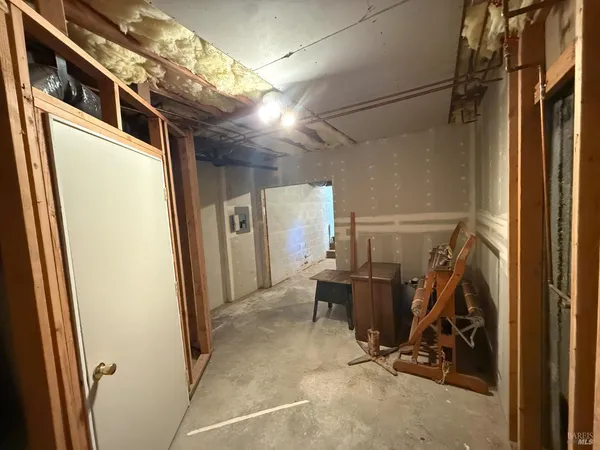 $349,000 | 46960 Fox Rock Road, Laytonville, CA 95454