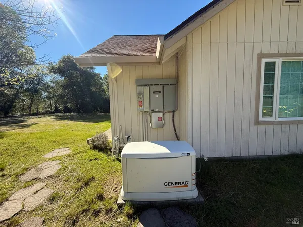 $349,000 | 46960 Fox Rock Road, Laytonville, CA 95454