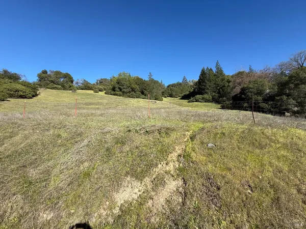 $349,000 | 46960 Fox Rock Road, Laytonville, CA 95454