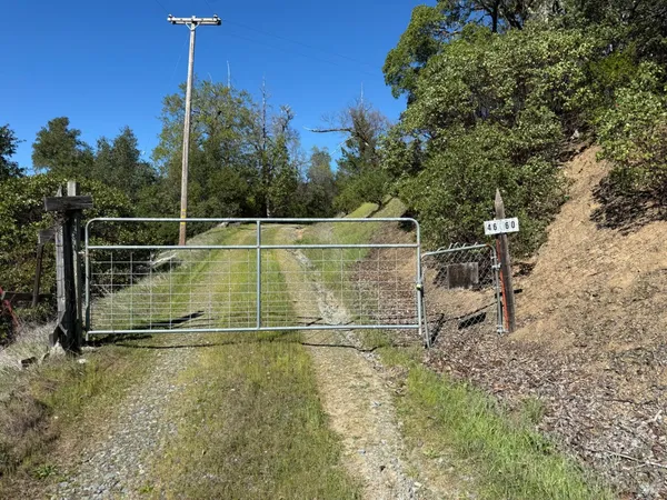 $349,000 | 46960 Fox Rock Road, Laytonville, CA 95454