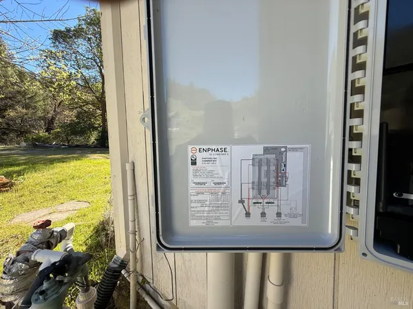 $349,000 | 46960 Fox Rock Road, Laytonville, CA 95454