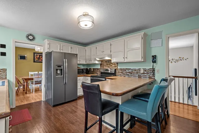 $579,900 | 35 Robin Hollow Lane, Westerly, RI 02891