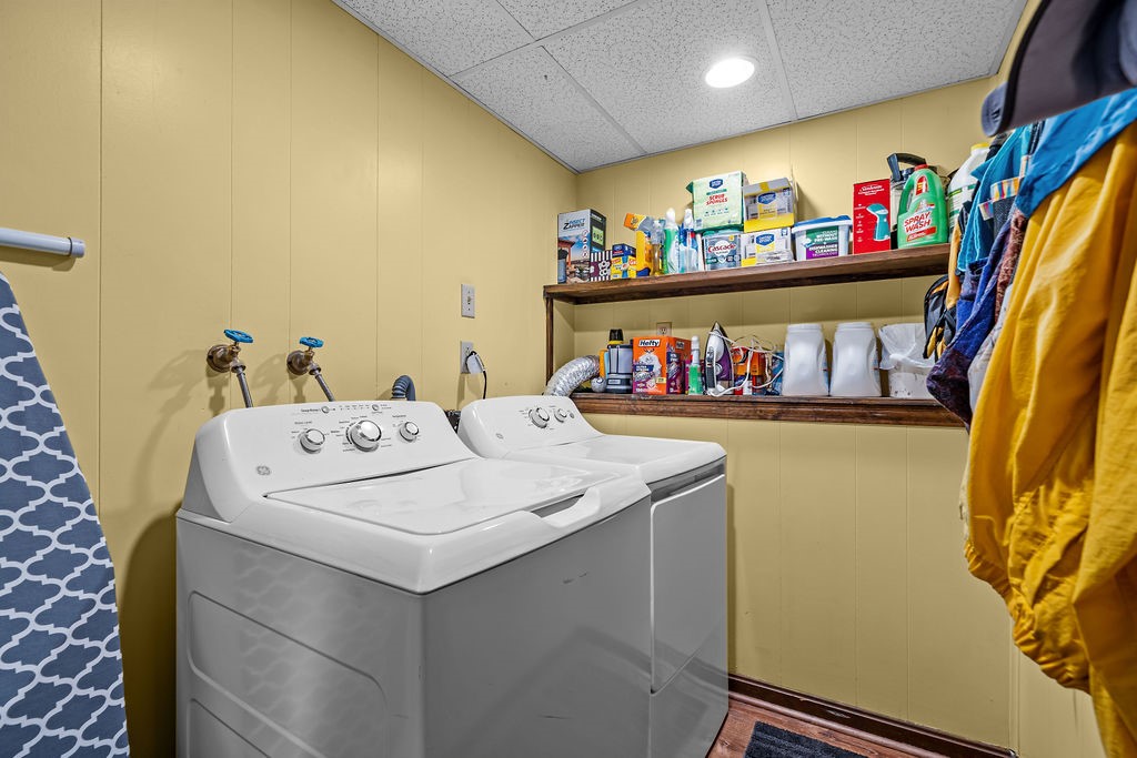 35 Robin Hollow Lane Westerly, RI 02891 - Photo 27 of 31