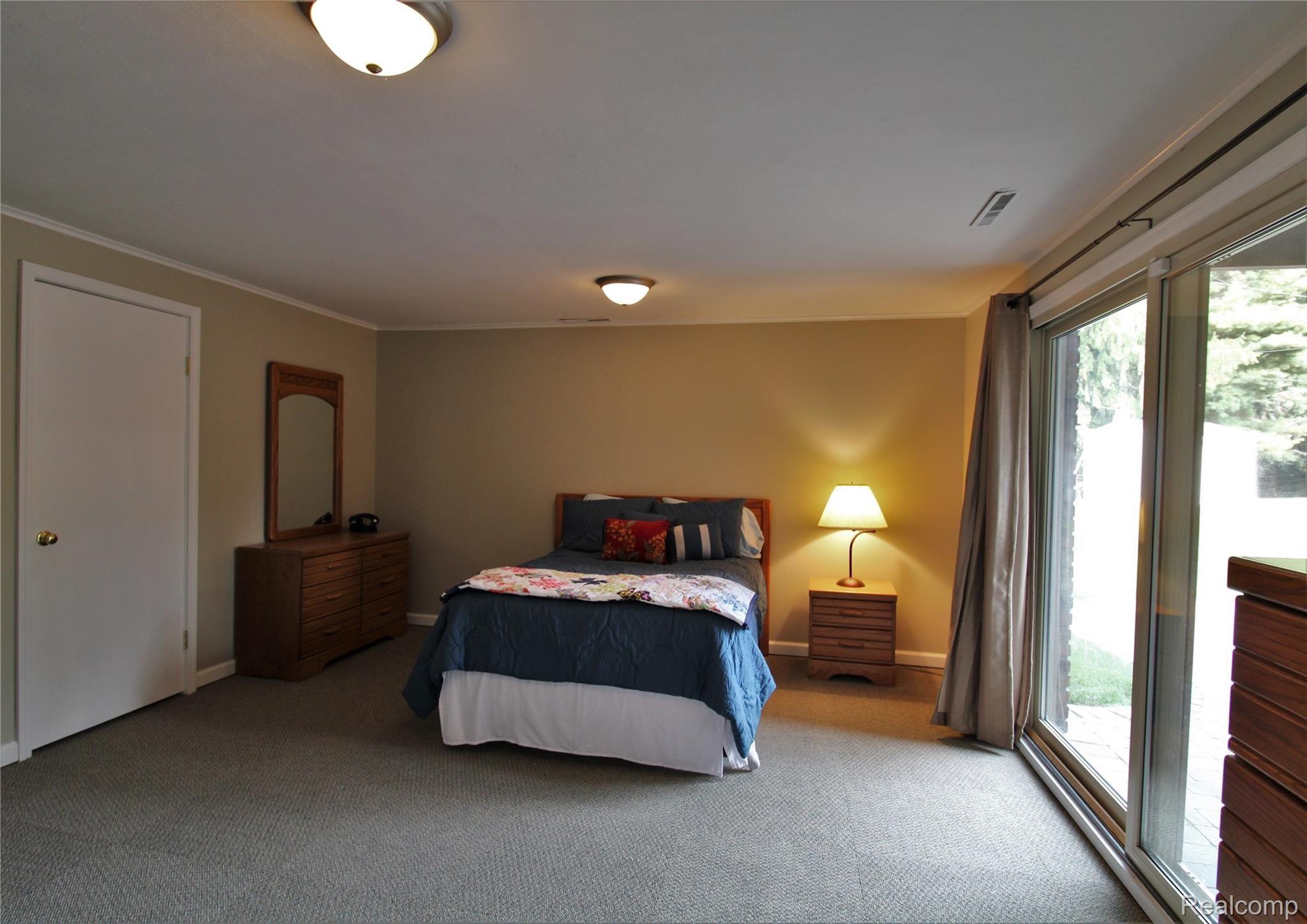 8350 Allen Road Clarkston, MI 48348 - Photo 25 of 38 IMG_2699.JPG