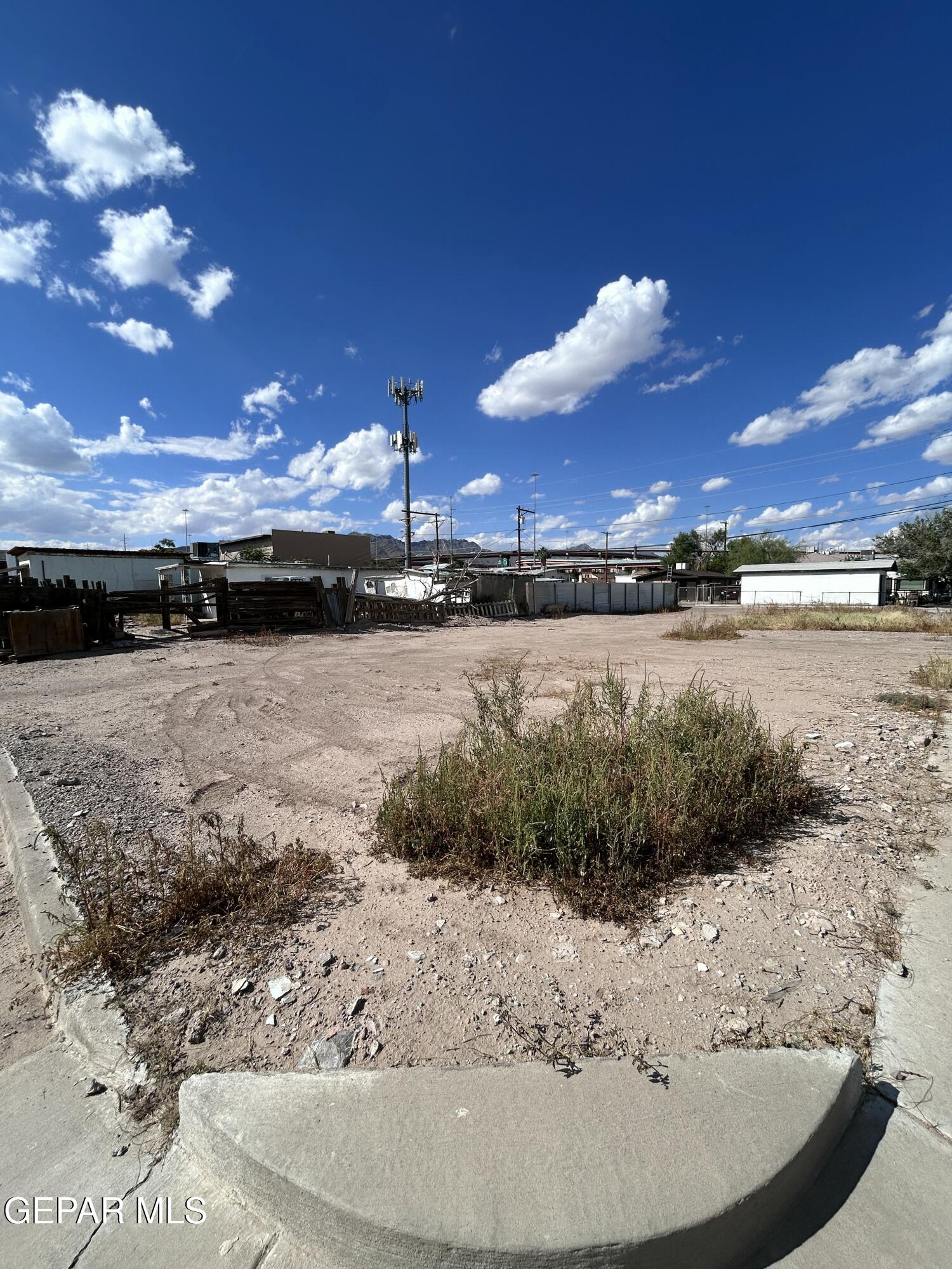 4425 Rosa Avenue El Paso, TX 79905 - Photo 4 of 5 a view of a lake