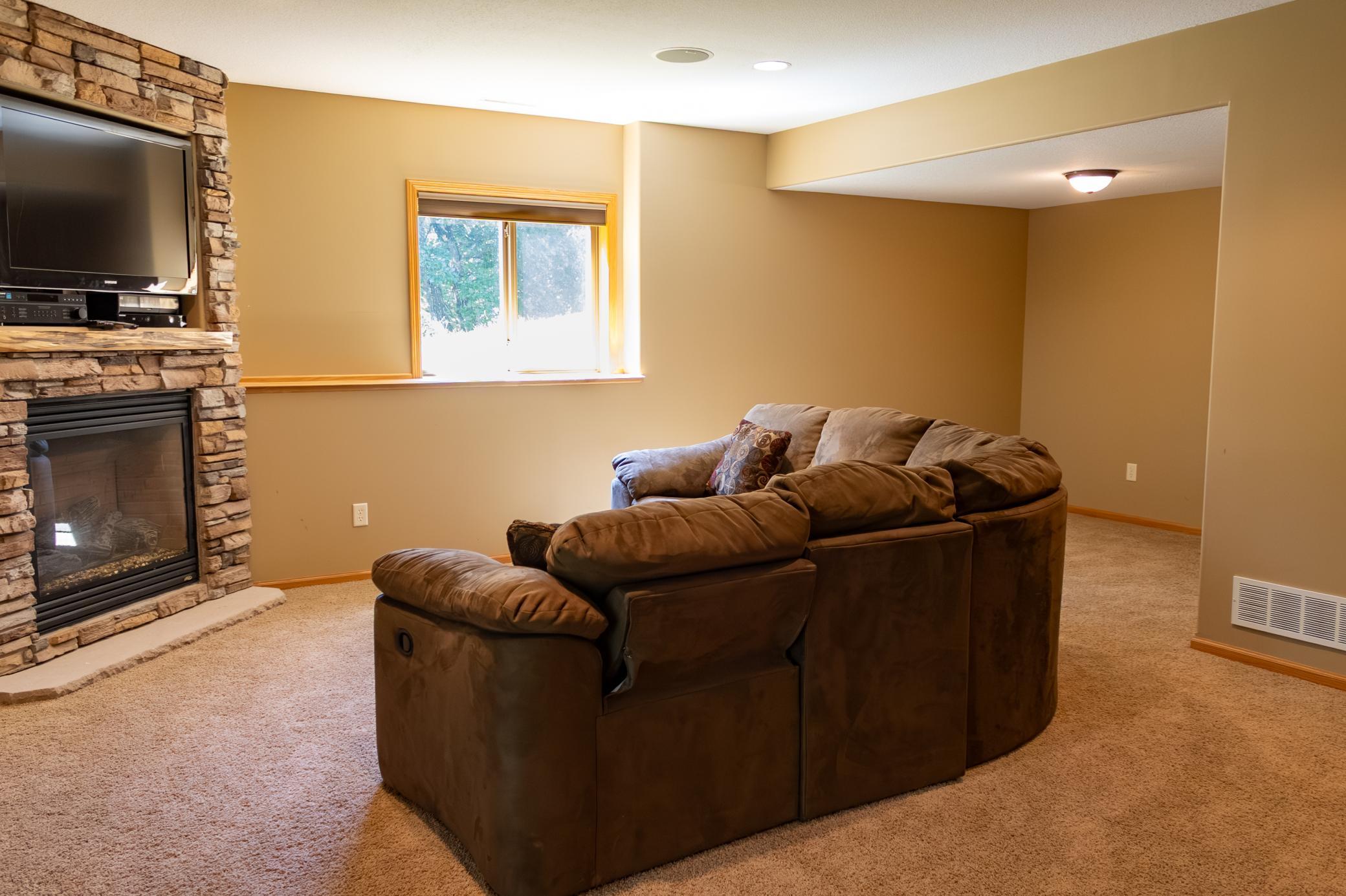 2823 Dunlap Lane Southeast Rochester, MN 55904 - Photo 34 of 46