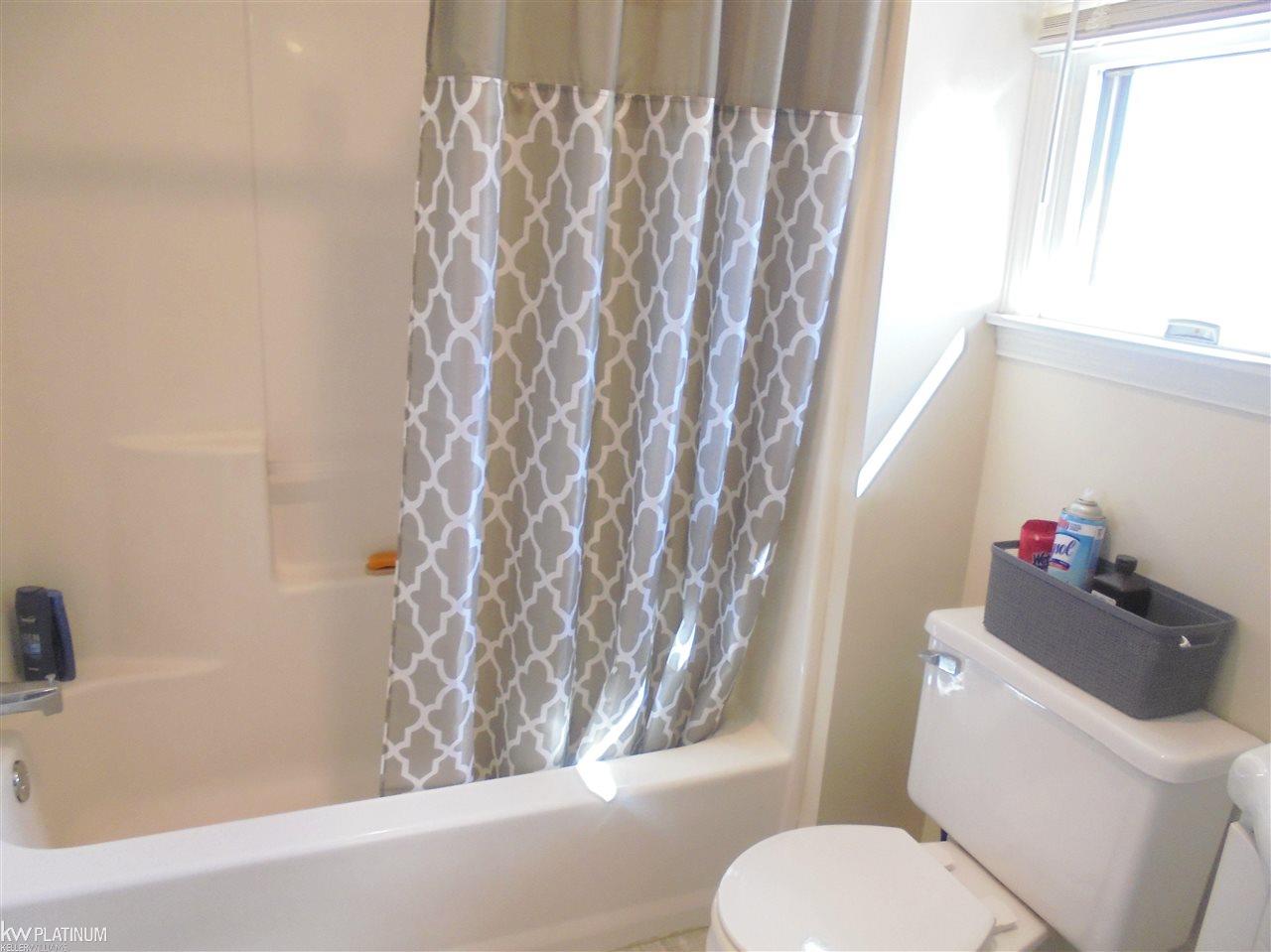 3994 Vincent Road North Street, MI 48049 - Photo 14 of 32 50081193-13.JPG