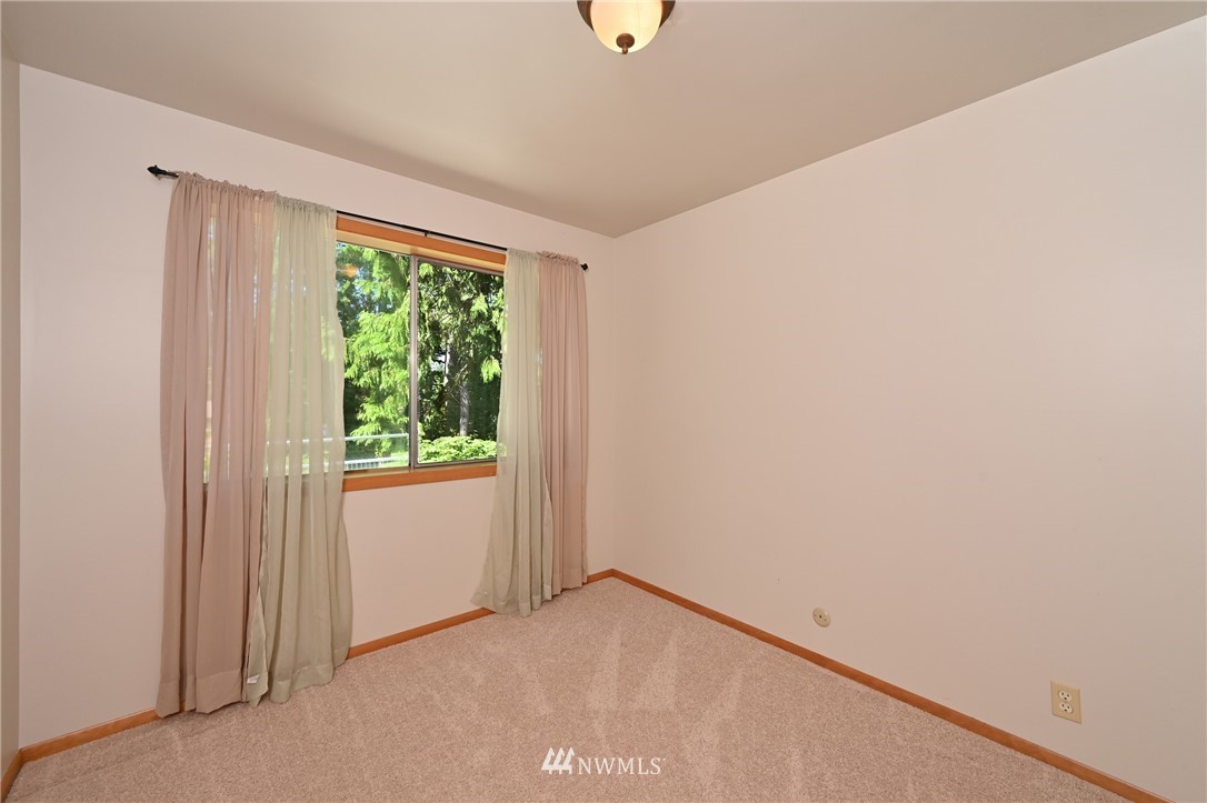 23806 23rd Avenue West Bothell, WA 98021 - Photo 20 of 37