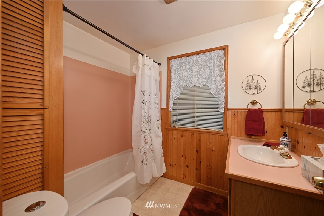 23806 23rd Avenue West Bothell, WA 98021 - Photo 22 of 37