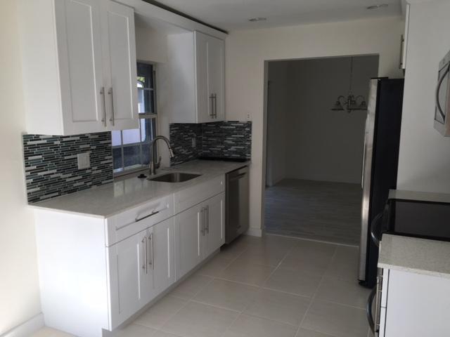 9319 Southwest 1st Place Boca Raton, FL 33428 - Photo 3 of 15 Kitchen