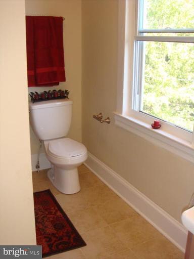 621 Aldershot Road Baltimore, MD 21229 - Photo 14 of 20 Bath #1