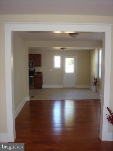 621 Aldershot Road Baltimore, MD 21229 - Photo 6 of 20 Dining Room