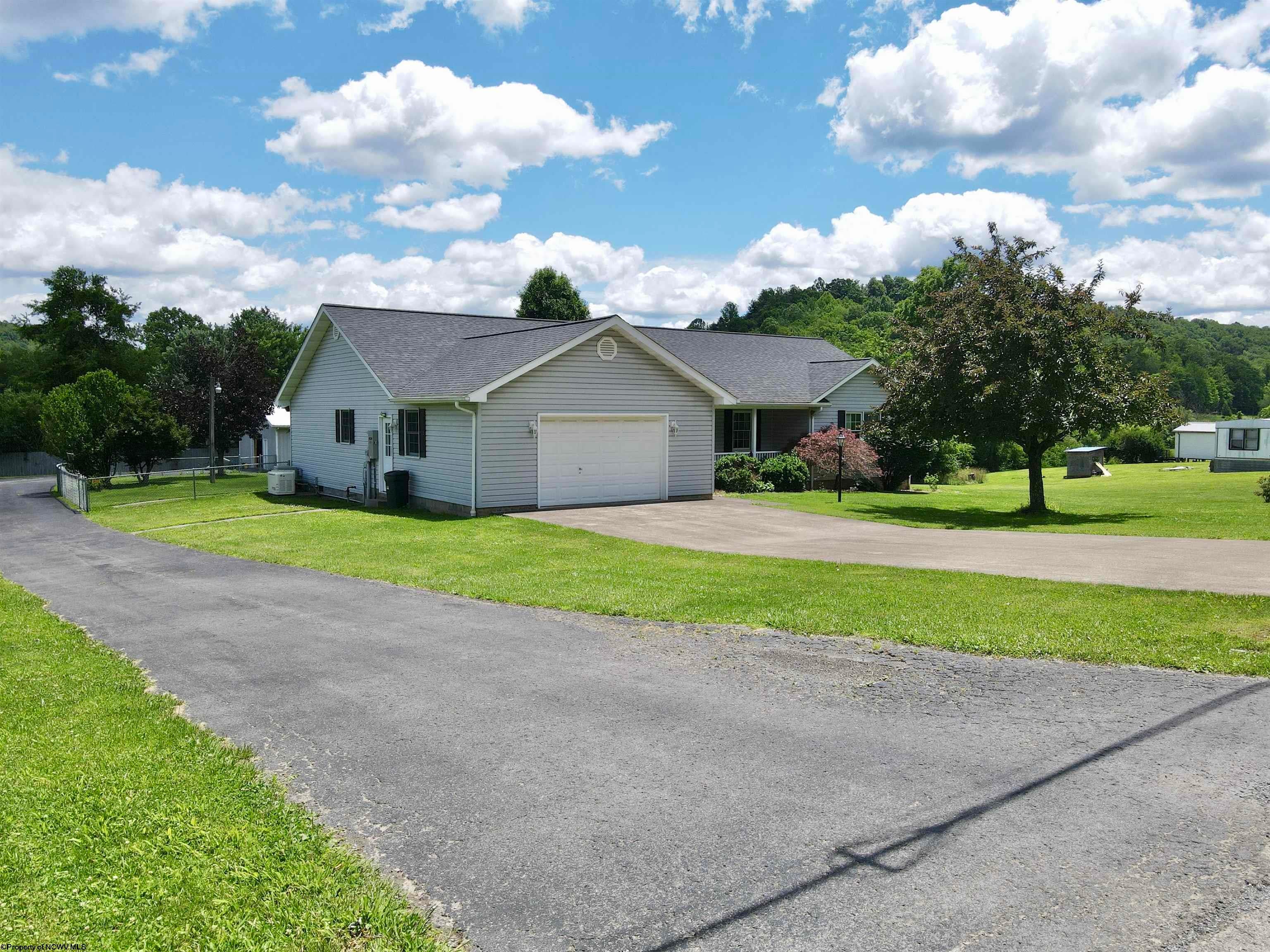 201 Simpson Run Road Weston, WV 26452 - Photo 2 of 50 Gallery Image 2