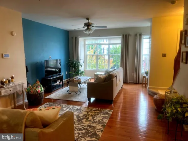 $2,950 | 14263 Legend Glen Court, Gainesville, VA 20155