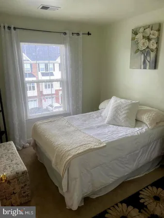 $2,950 | 14263 Legend Glen Court, Gainesville, VA 20155
