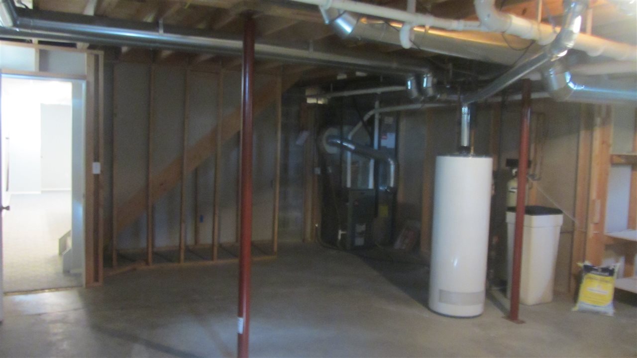 8629 99th Avenue West Taylor Ridge, IL 61284 - Photo 18 of 21 Gallery Image 18