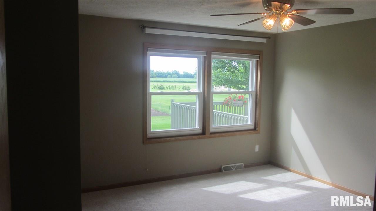 8629 99th Avenue West Taylor Ridge, IL 61284 - Photo 7 of 21 Gallery Image 7