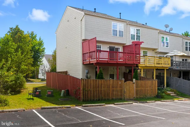 $2,700 | 43742 Tolamac Drive, Ashburn, VA 20147