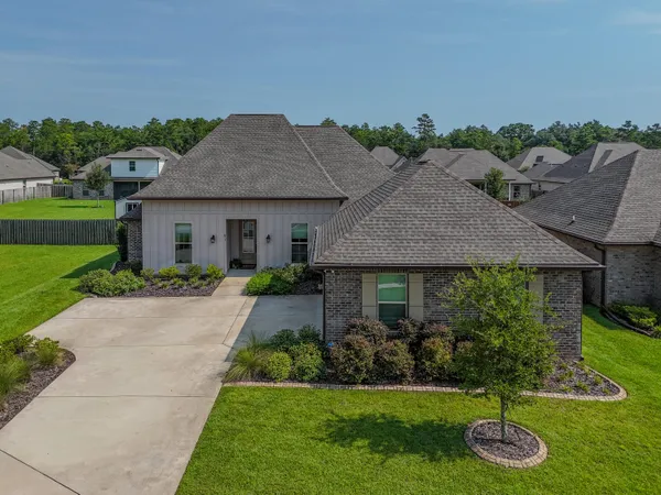 $569,000 | 97 Campfire Cove, Freeport, FL 32439