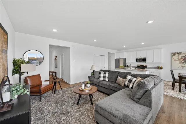 $399,900 | 11492 37th Avenue Southeast, Becker, MN 55308