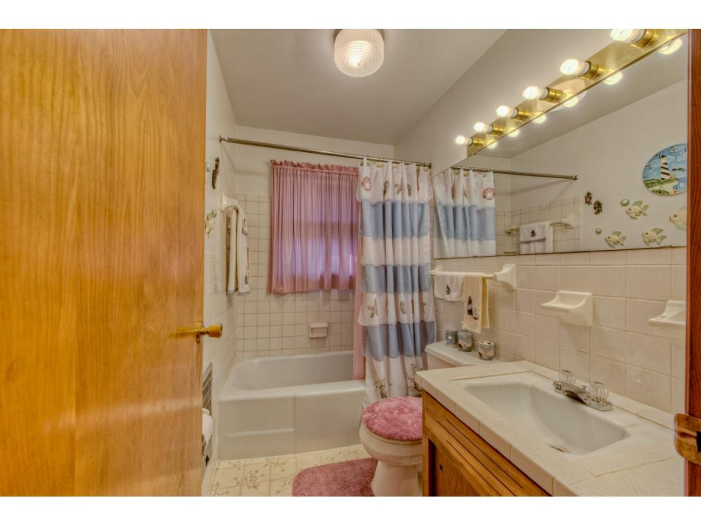 411 Meadow View Road Bristol, TN 37620 - Photo 13 of 24 Photo 13