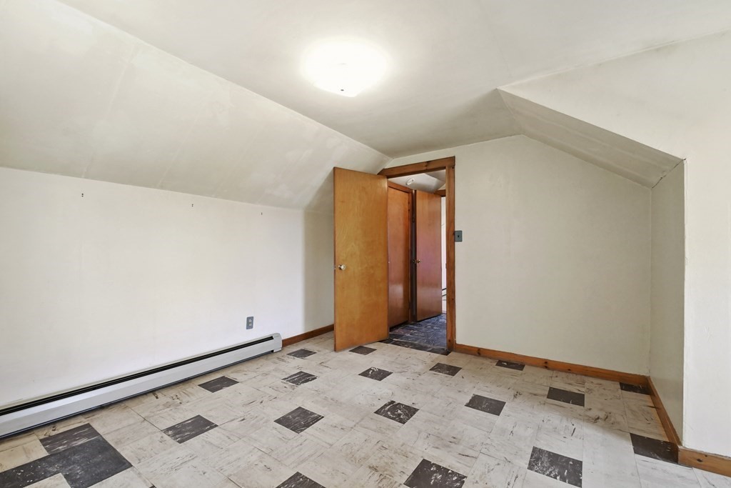 41 Clara Barton Road Oxford, MA 01537 - Photo 16 of 24 Gallery Image 16
