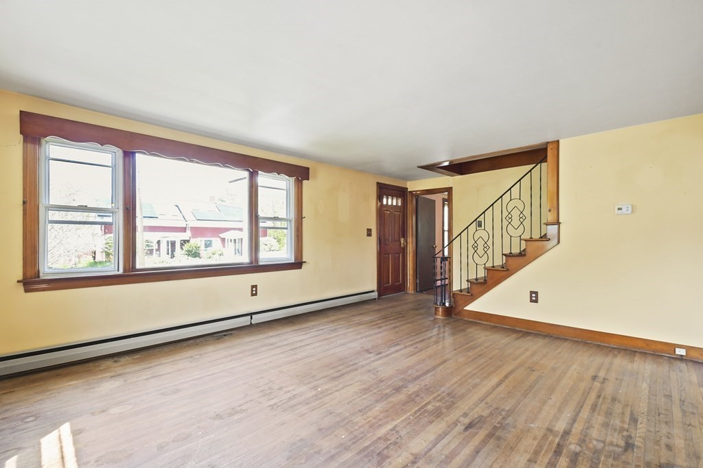 41 Clara Barton Road Oxford, MA 01537 - Photo 2 of 24 Gallery Image 2
