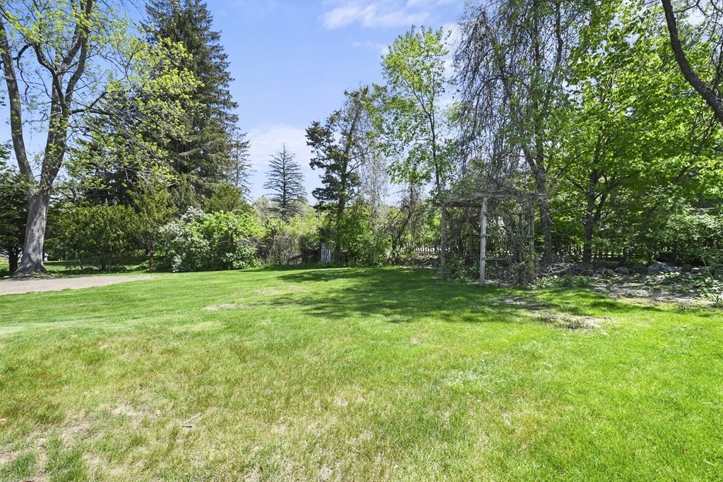 41 Clara Barton Road Oxford, MA 01537 - Photo 24 of 24 Gallery Image 24