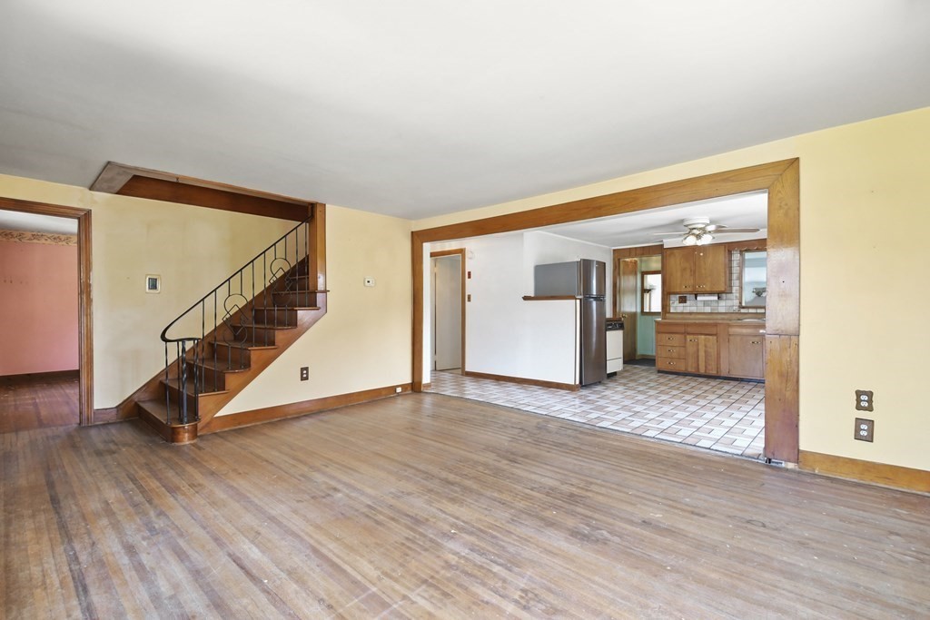 41 Clara Barton Road Oxford, MA 01537 - Photo 3 of 24 Gallery Image 3