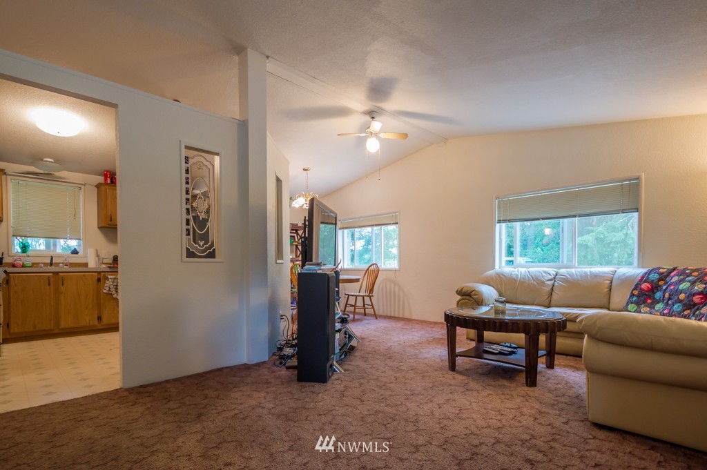374 Coulson Road Chehalis, WA 98532 - Photo 4 of 18