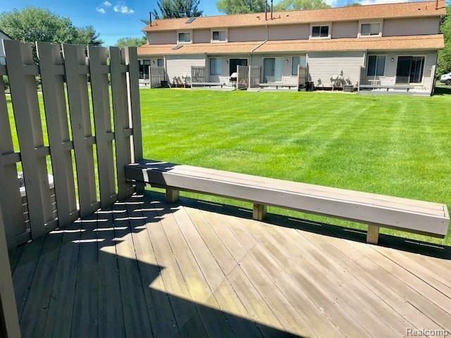 2565 South Commerce Road Walled Lake, MI 48390 - Photo 6 of 20 IMG_7448.jpg