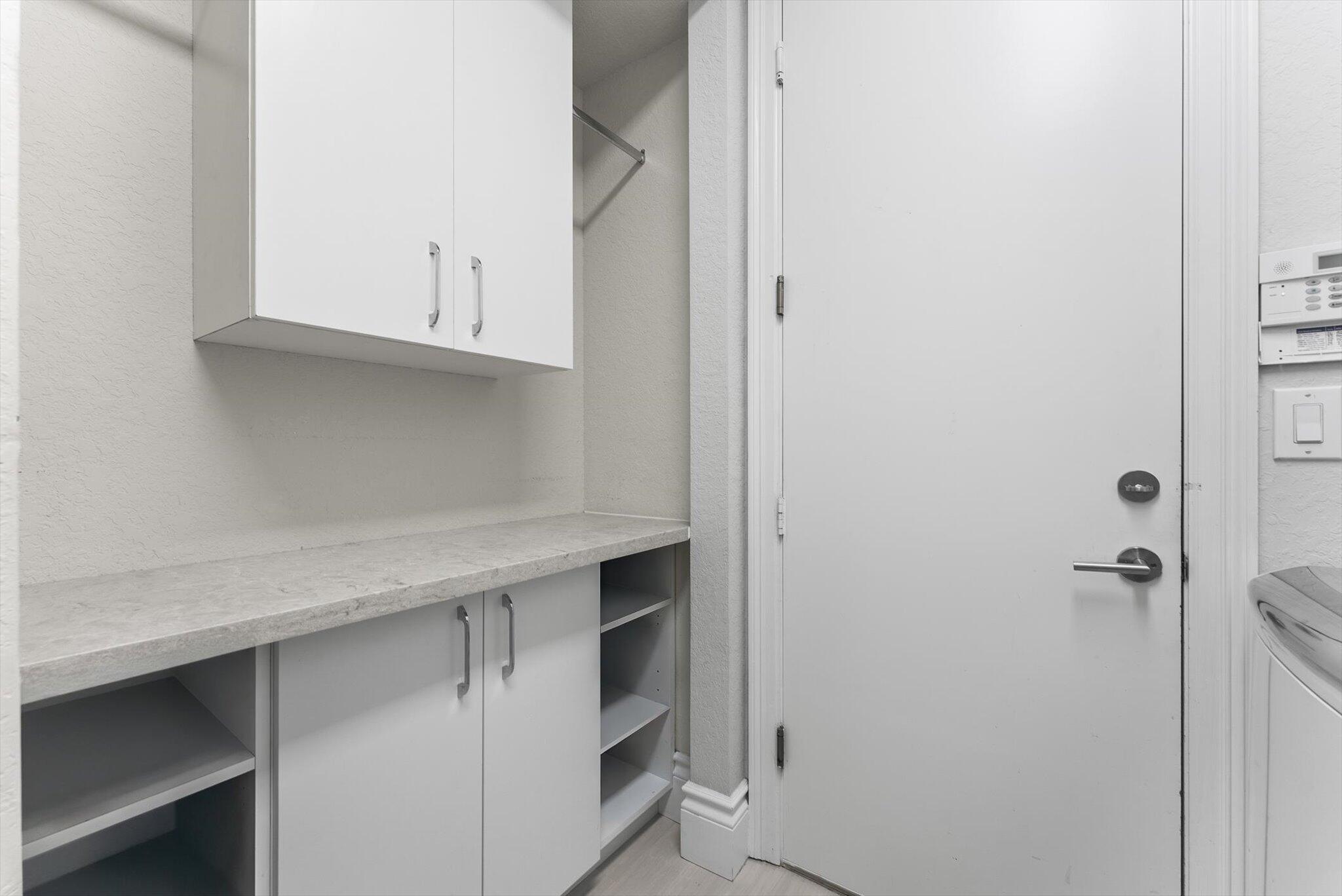 19335 Skyridge Circle Boca Raton, FL 33498 - Photo 45 of 68 Laundry/Mud Room