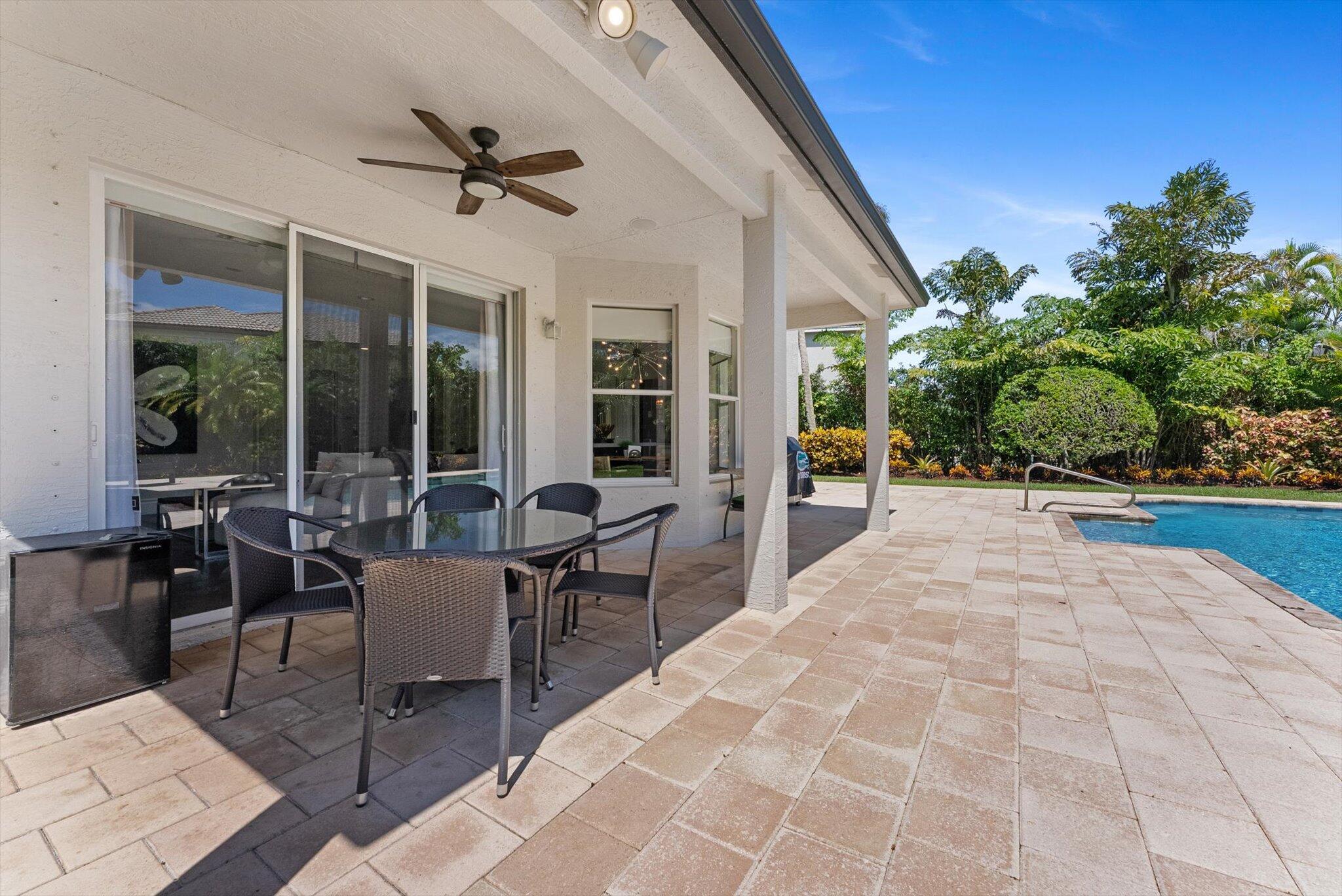 19335 Skyridge Circle Boca Raton, FL 33498 - Photo 48 of 68 Patio