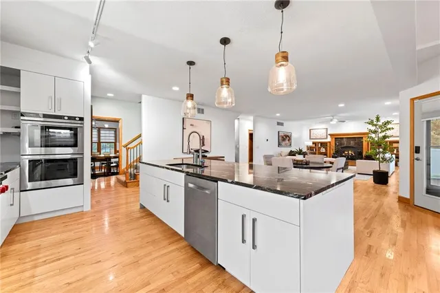 $820,000 | 4213 Northeast Kennesaw Ridge, Lee's Summit, MO 64064