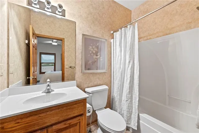 $820,000 | 4213 Northeast Kennesaw Ridge, Lee's Summit, MO 64064