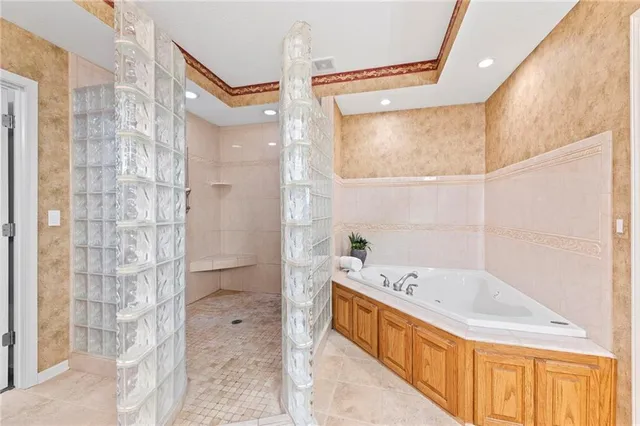 $820,000 | 4213 Northeast Kennesaw Ridge, Lee's Summit, MO 64064