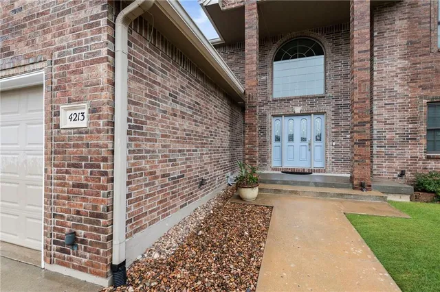 $820,000 | 4213 Northeast Kennesaw Ridge, Lee's Summit, MO 64064