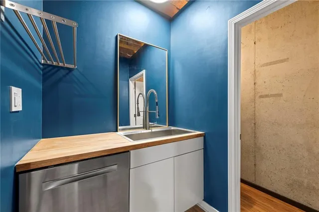 $820,000 | 4213 Northeast Kennesaw Ridge, Lee's Summit, MO 64064