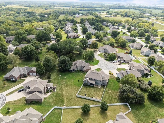 $820,000 | 4213 Northeast Kennesaw Ridge, Lee's Summit, MO 64064