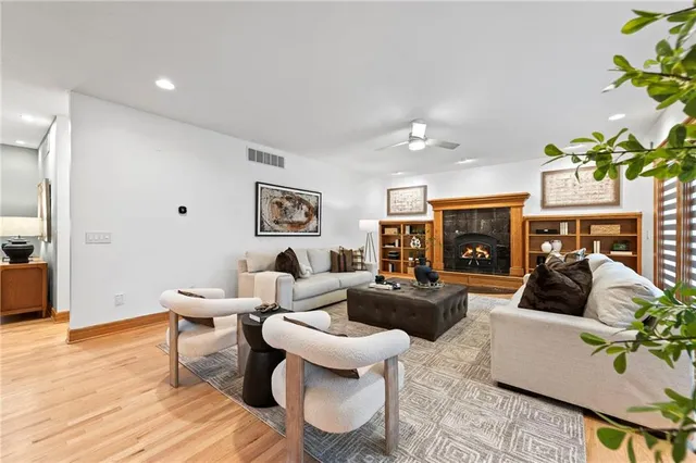 $820,000 | 4213 Northeast Kennesaw Ridge, Lee's Summit, MO 64064